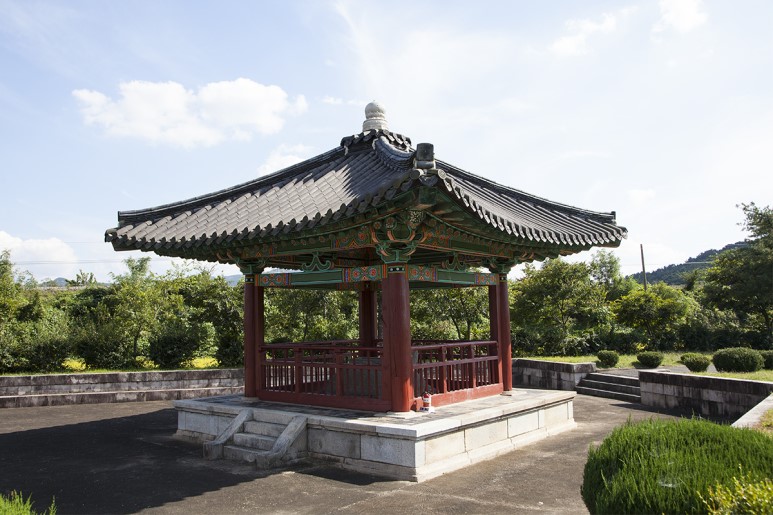 SN1753768259.jpg